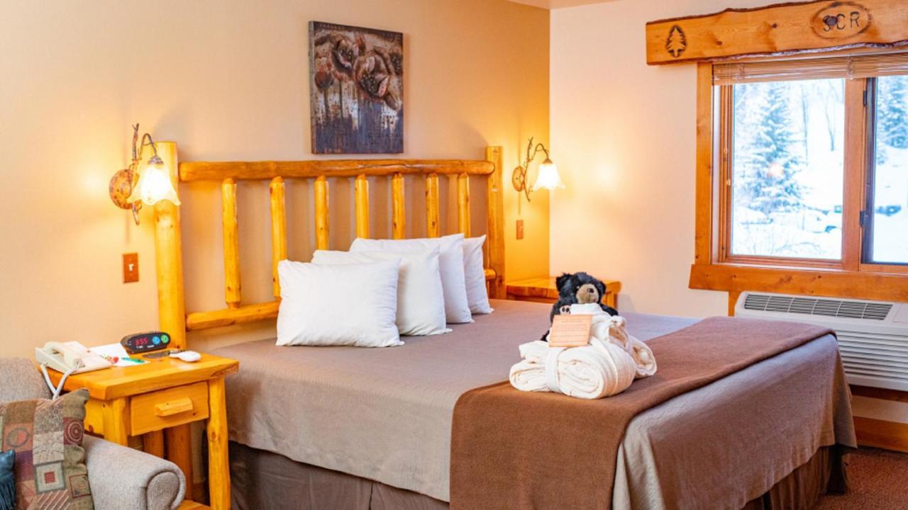 Canyon Hotel